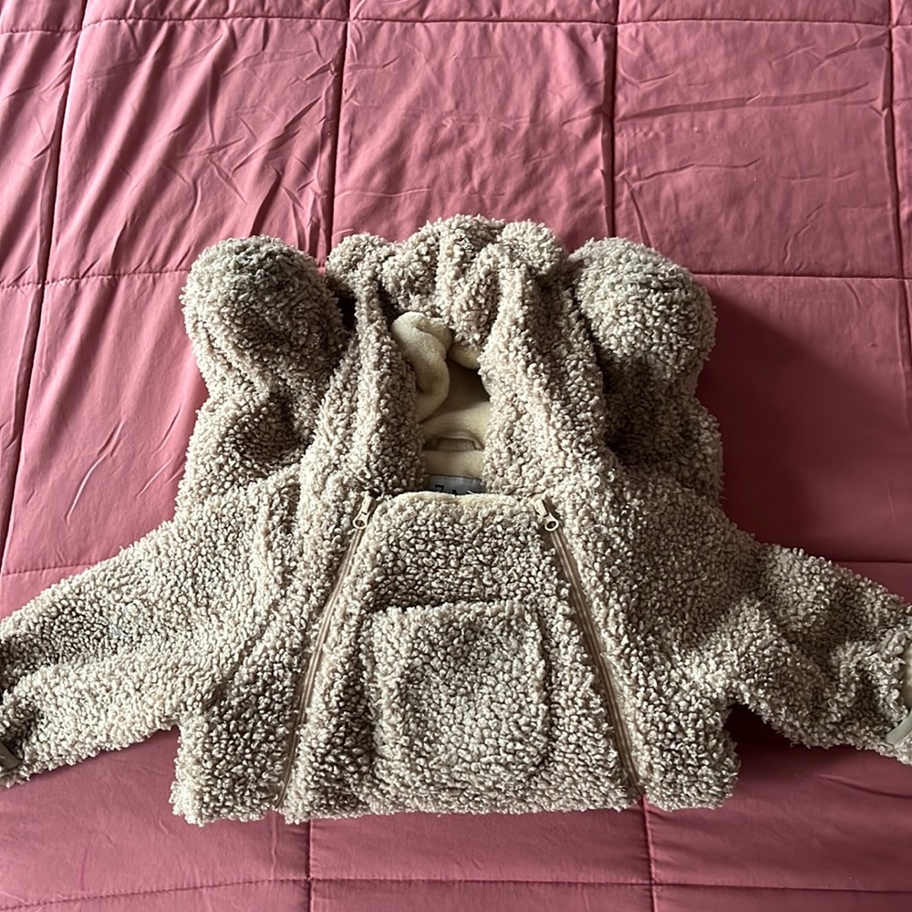 7 AM Enfant 6-12 mo cozy bear suit